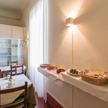 Hotel D'Azeglio Firenze Bagian luar foto