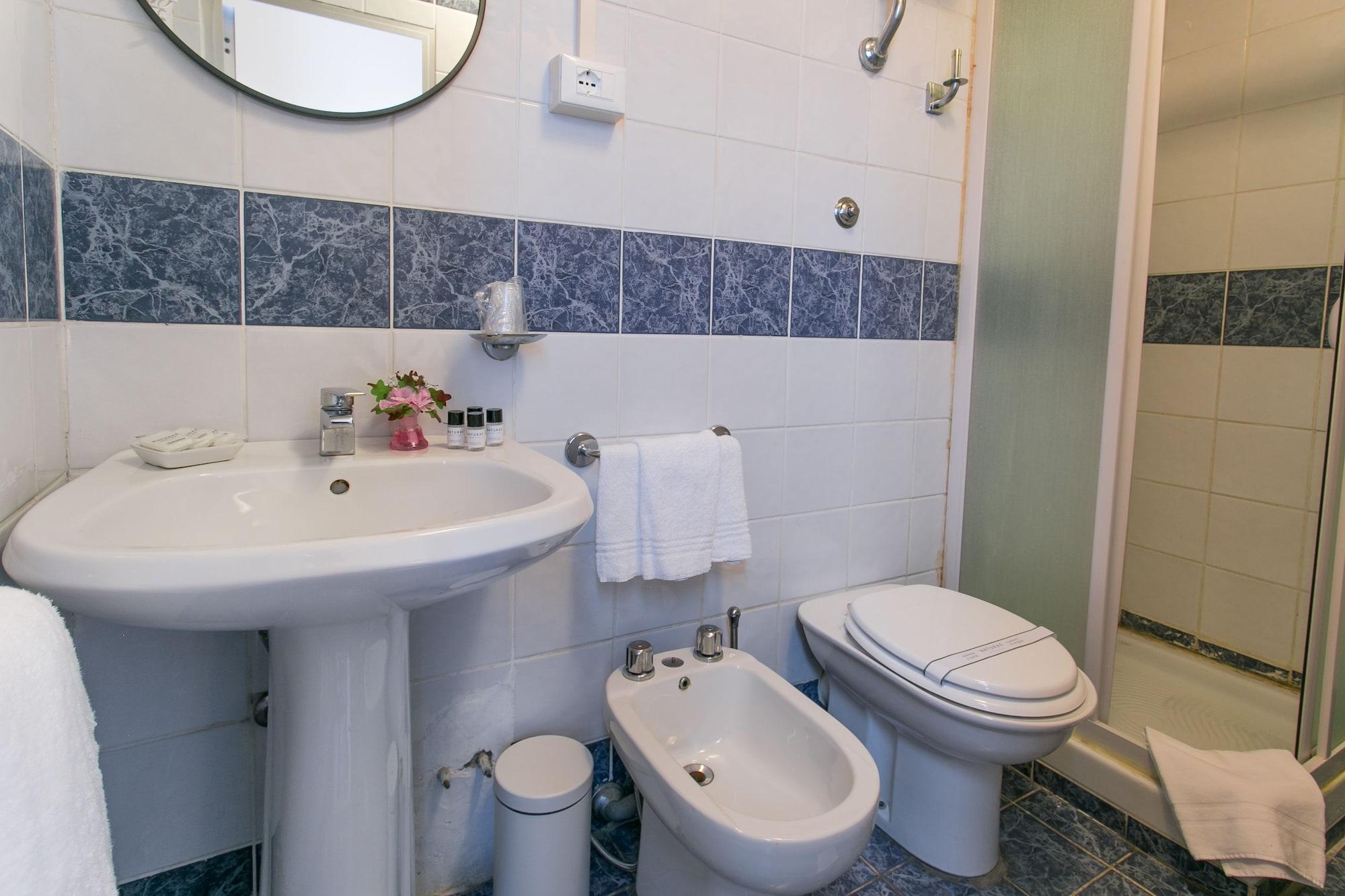 Hotel D'Azeglio Firenze Bagian luar foto