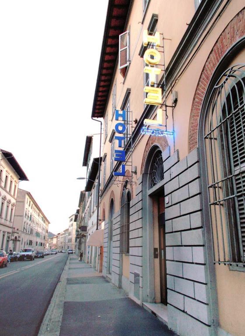 Hotel D'Azeglio Firenze Bagian luar foto
