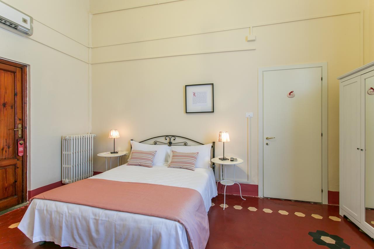 Hotel D'Azeglio Firenze Bagian luar foto